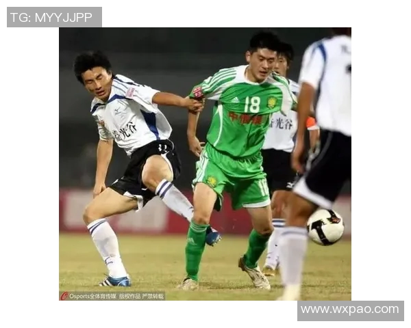 武汉羽毛球队的意识与发展探讨:提升竞技水平与团队协作的策略分析 武汉羽毛球队的意识与发展探讨:提升竞技水平与团队协作的策略分析